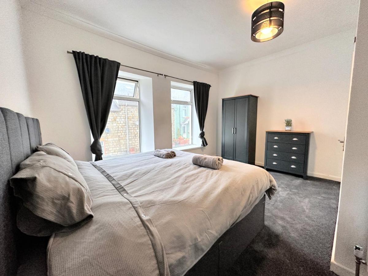 Large House On The Edge Of The Brecon Beacons Holiday home Beaufort