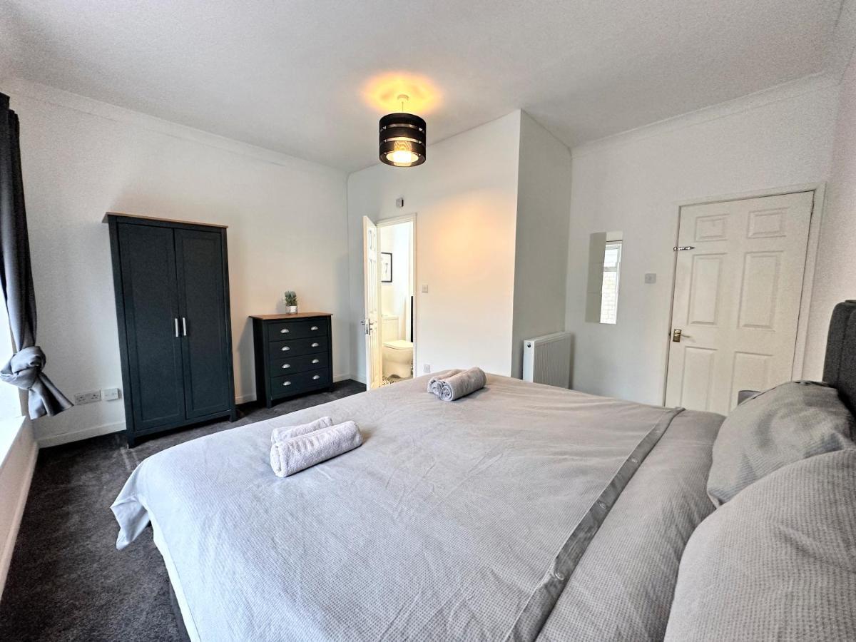 Large House On The Edge Of The Brecon Beacons Holiday home *